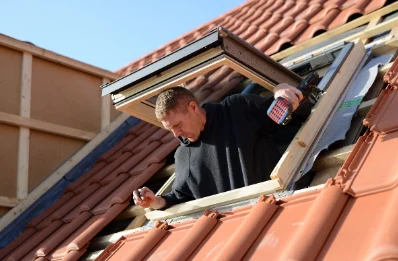 Pose de fenêtres de toit Velux à Droux